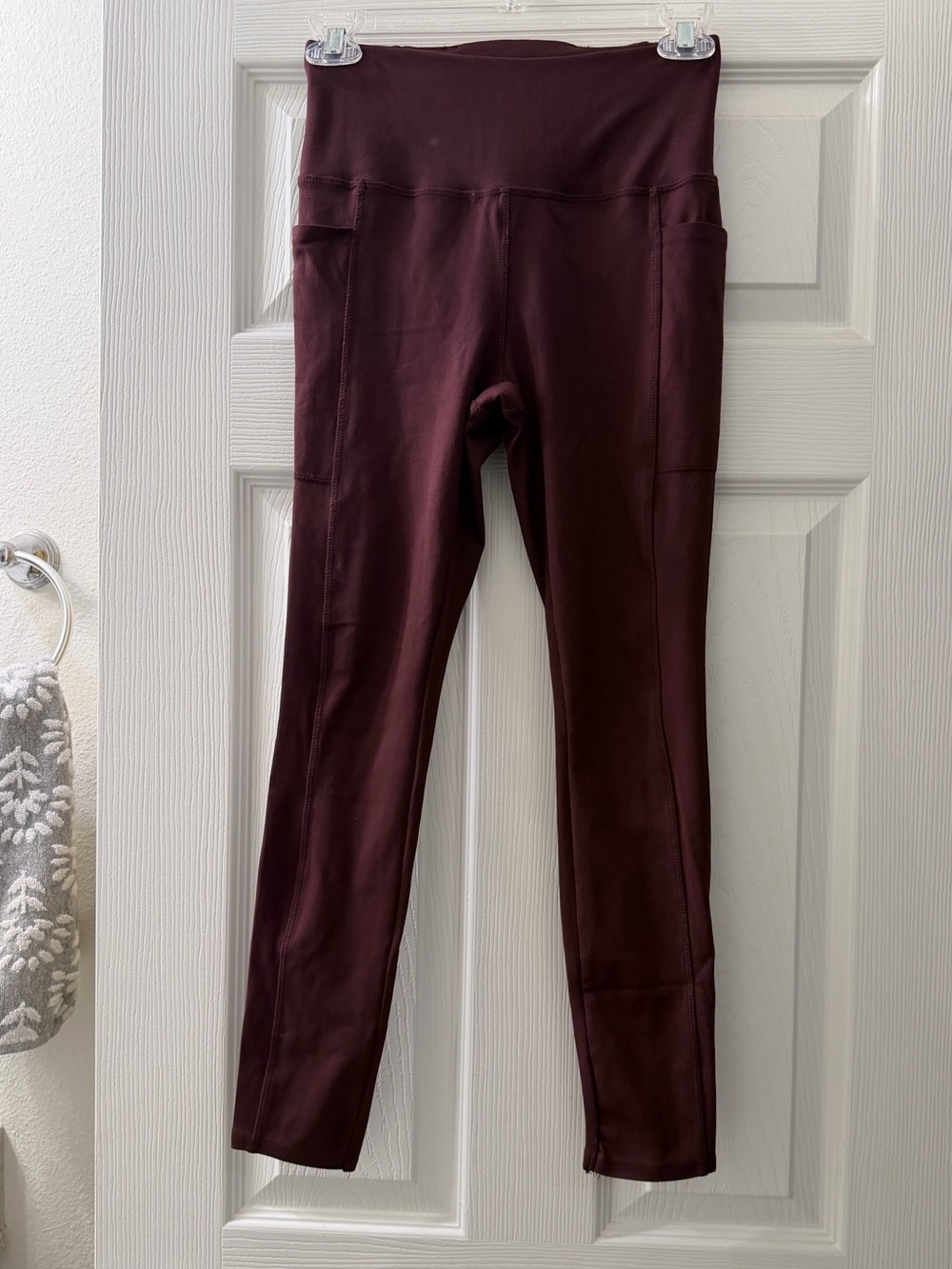 Danskin Women’s Burgundy High-Rise Leggings